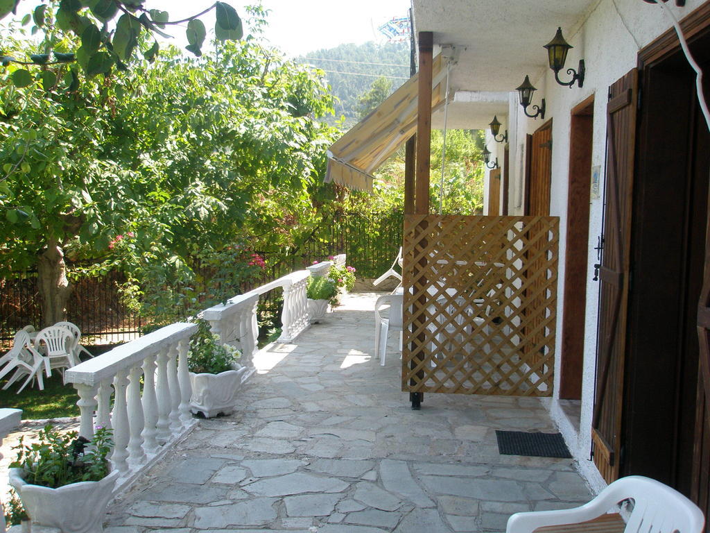 Viki Studios And Apartments Skala Potamias  Exterior photo