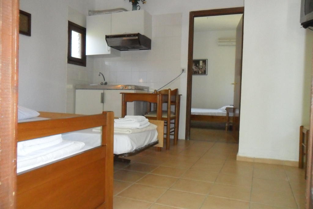 Viki Studios And Apartments Skala Potamias  Room photo